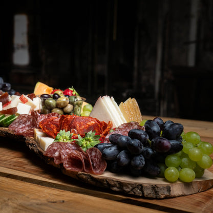 Charkuterier och ostbricka