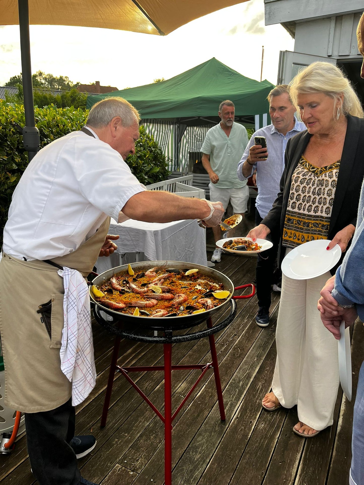 LIVE PAELLA